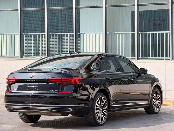 Фото 6 - Volkswagen Passat