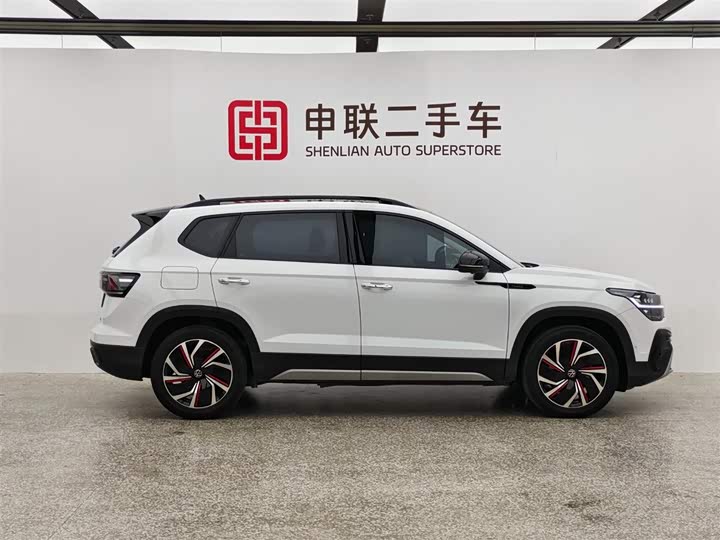 Фото 5 - Volkswagen Tharu