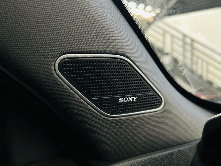 Фото 8 - Changan UNI-K