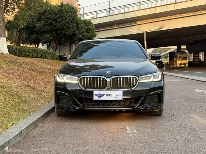 Фото 2 - BMW 5 Series