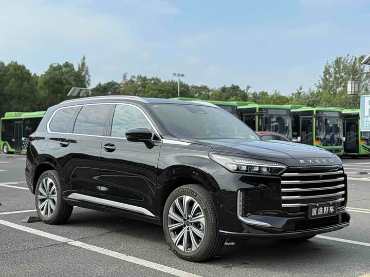 Фото 2 - Exeed VX