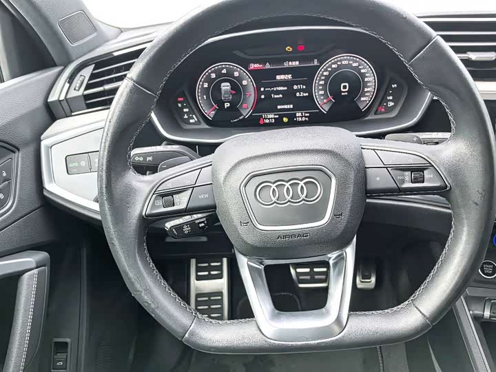 Фото 7 - Audi Q3