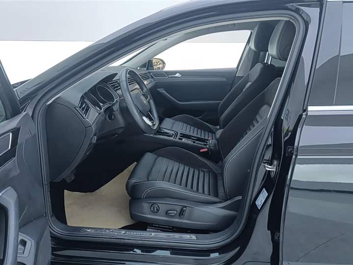 Фото 9 - Volkswagen Magotan