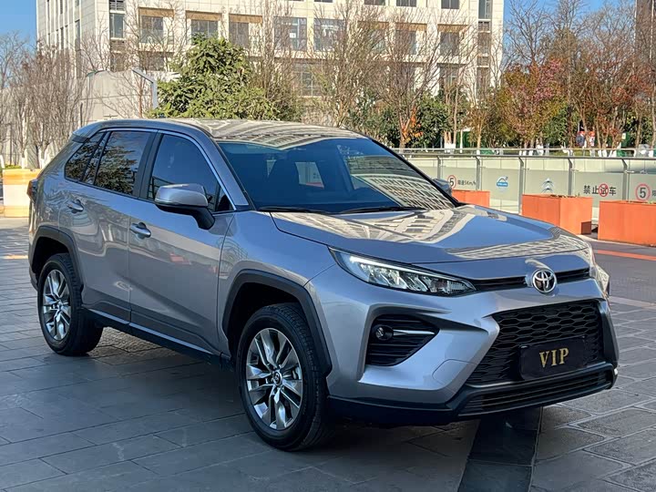 Фото 2 - Toyota Wildlander