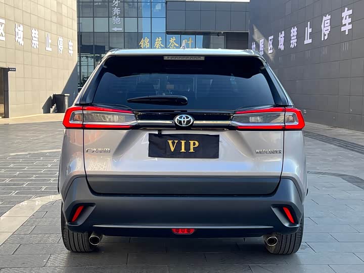 Фото 5 - Toyota Wildlander