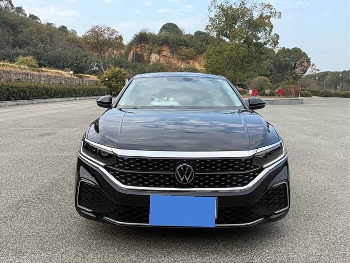 Фото 3 - Volkswagen Passat