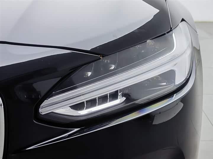 Фото 7 - Volvo S90 Hybrid