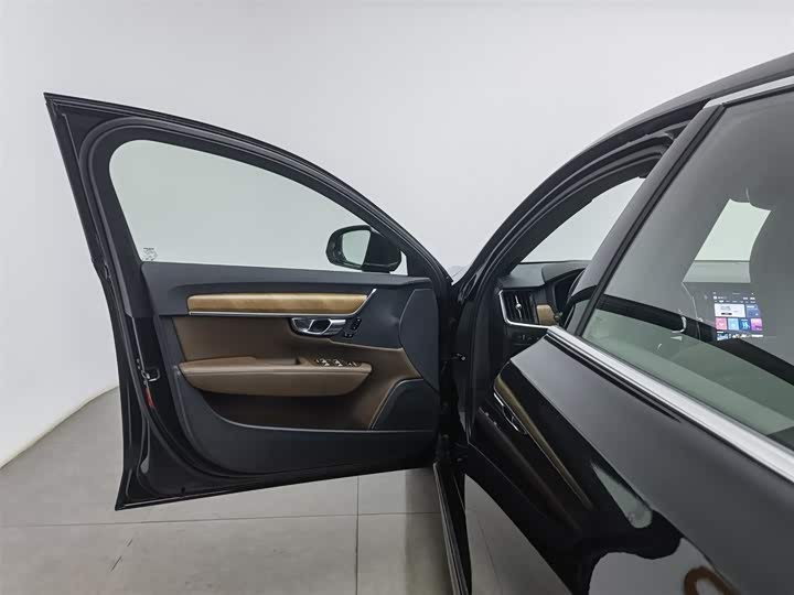 Фото 8 - Volvo S90 Hybrid