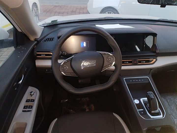 Фото 3 - Dongfeng Aeolus E70