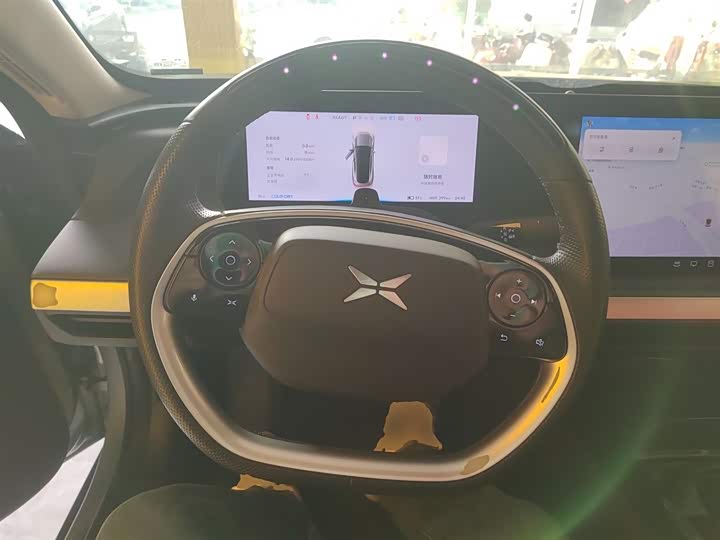 Фото 3 - XPeng P7