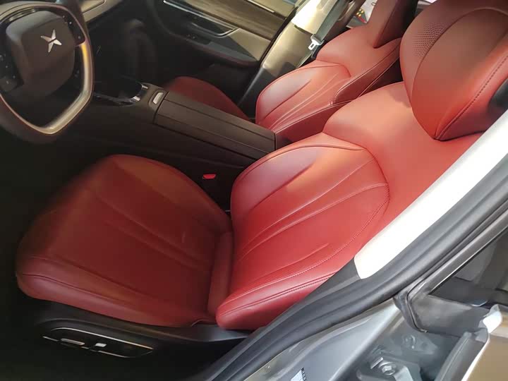 Фото 7 - XPeng P7