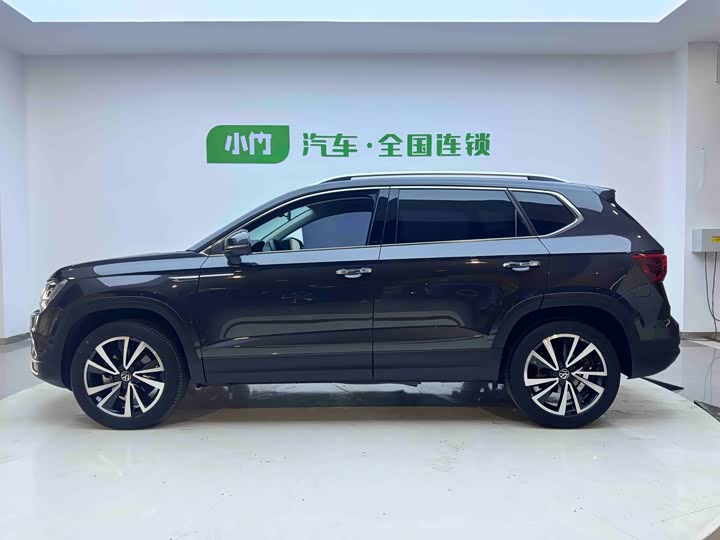 Фото 7 - Volkswagen Tharu