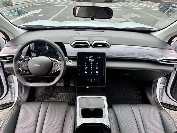 Фото 8 - Dongfeng Aeolus Sky EV01