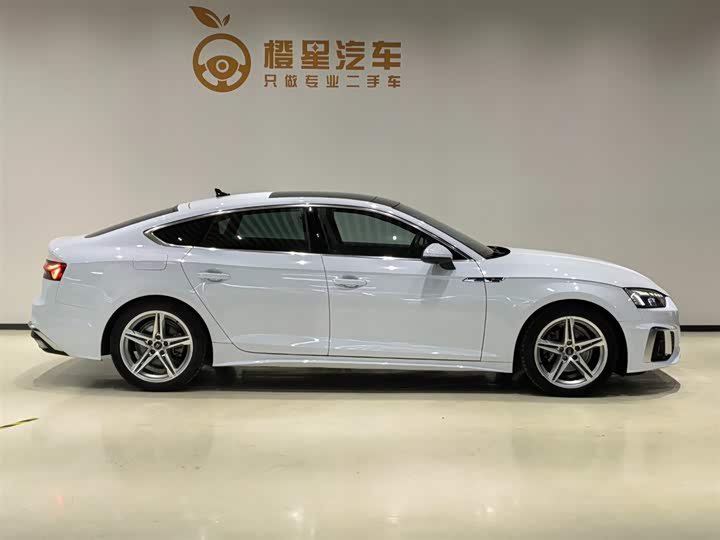 Фото 4 - Audi A5