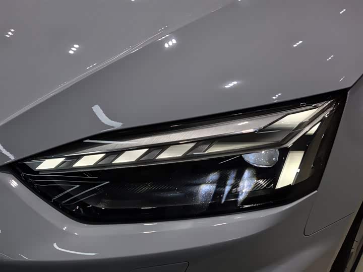 Фото 7 - Audi A5