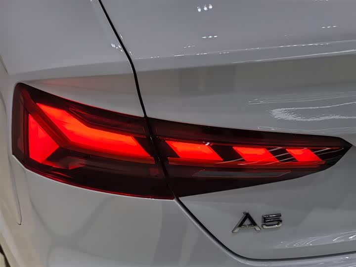 Фото 8 - Audi A5