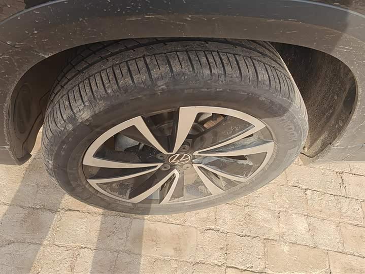 Фото 6 - Volkswagen Tharu