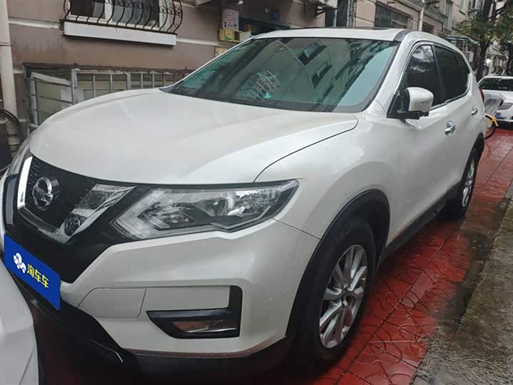 Фото 2 - Nissan X-Trail