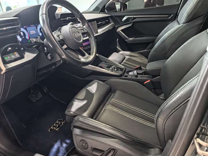 Фото 9 - Audi A3