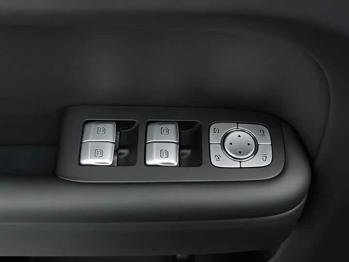 Фото 9 - LiXiang L7