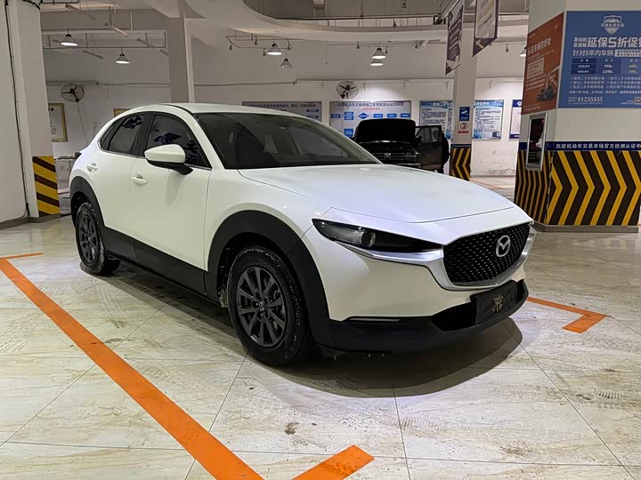 Фото 3 - Mazda CX-30