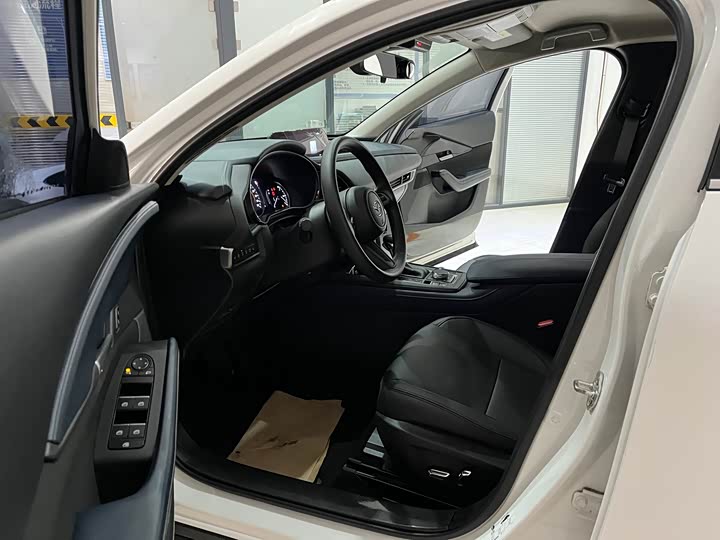 Фото 8 - Mazda CX-30