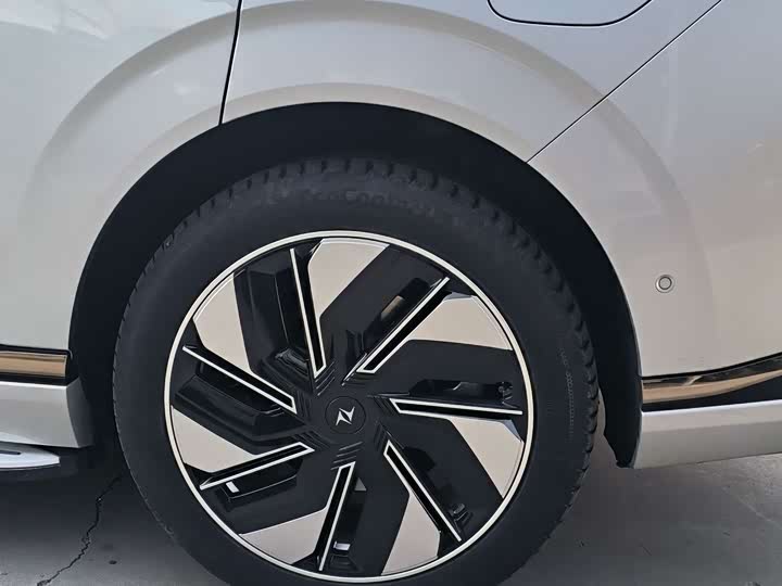 Фото 7 - Dongfeng Yipai eπ 008