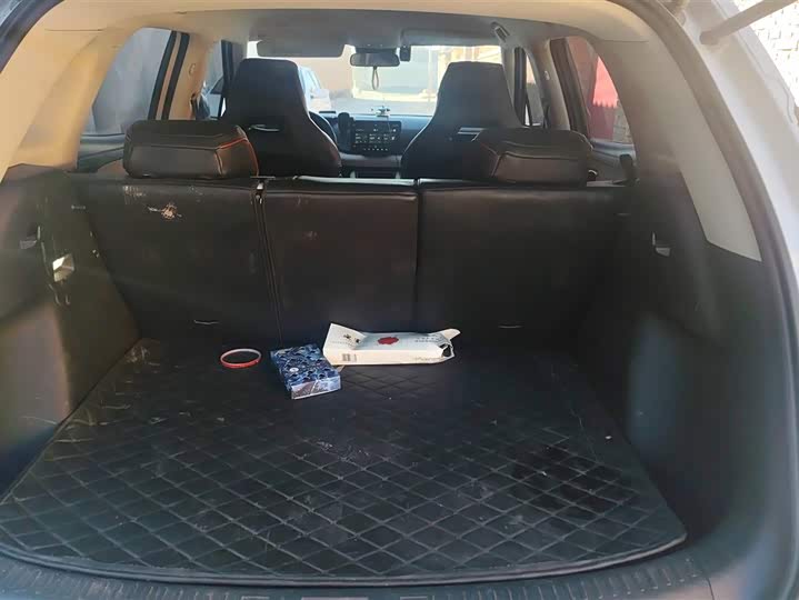 Фото 4 - BYD Yuan Up