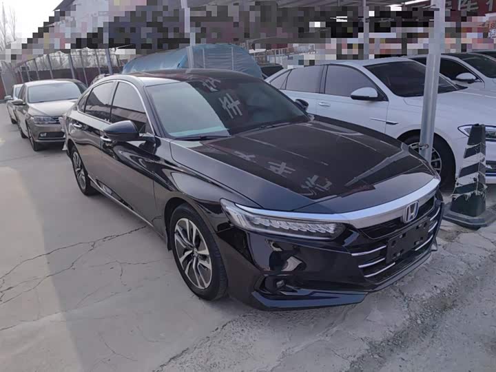 Фото 4 - Honda Accord