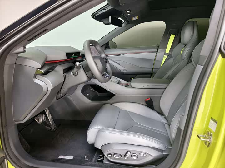 Фото 4 - XPeng P7