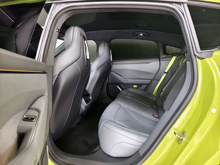 Фото 5 - XPeng P7