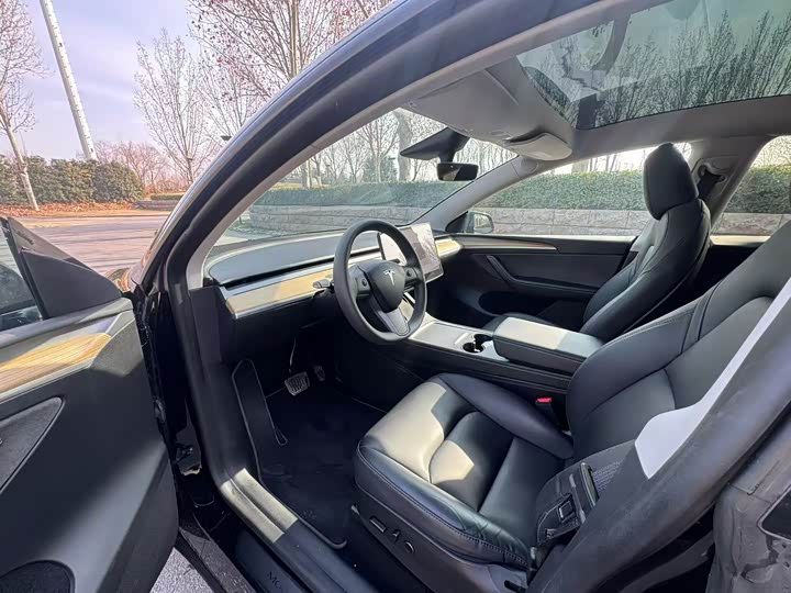 Фото 5 - Tesla Model Y