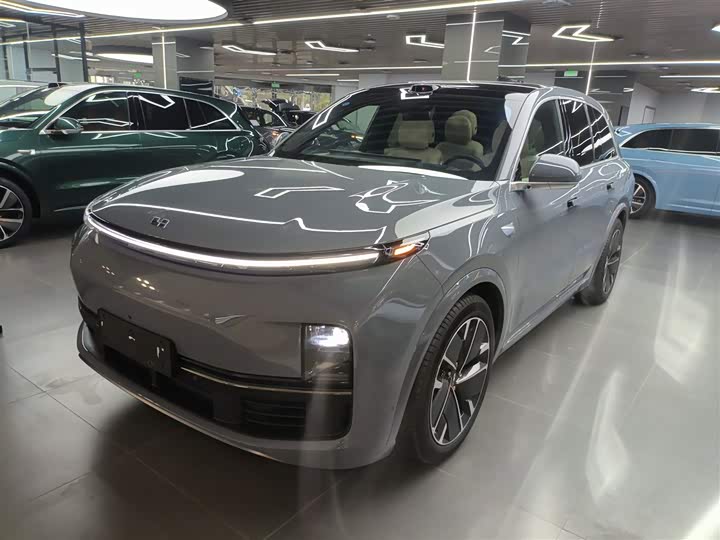 Фото 1 - LiXiang L8