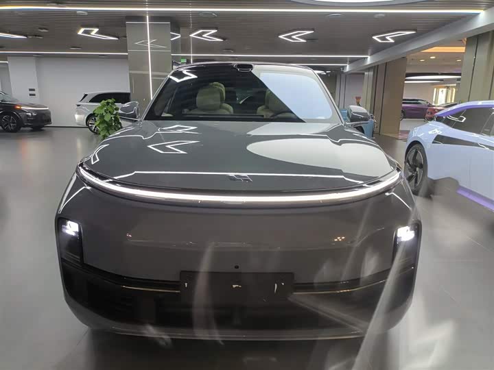 Фото 3 - LiXiang L8