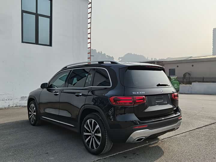 Фото 9 - Mercedes-Benz GLB-Class