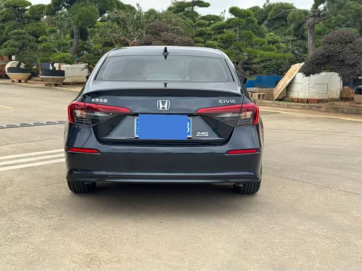 Фото 4 - Honda Civic