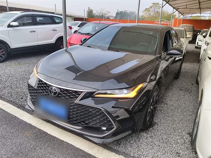 Фото 1 - Toyota Avalon