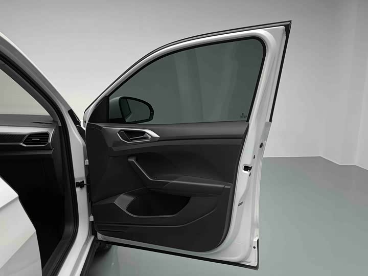 Фото 9 - Volkswagen T-Cross