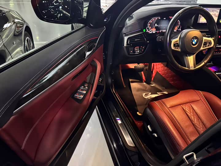 Фото 4 - BMW 5 Series