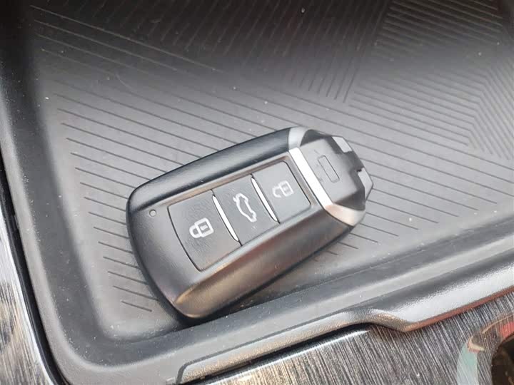 Фото 9 - Dongfeng Aeolus Yixuan Max