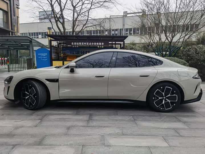 Фото 4 - Xiaomi SU7