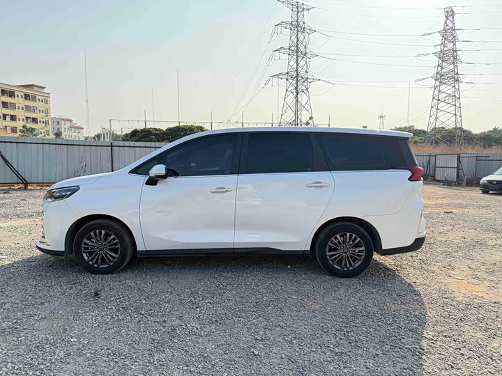 Фото 4 - Maxus G50