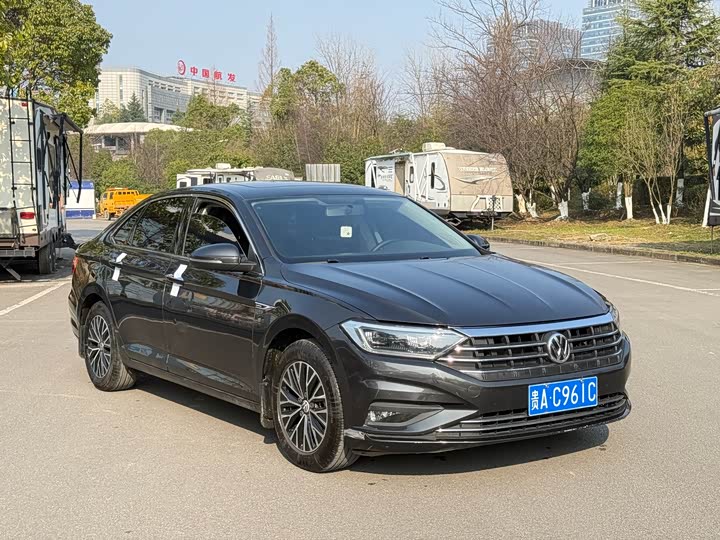 Фото 4 - Volkswagen Sagitar L