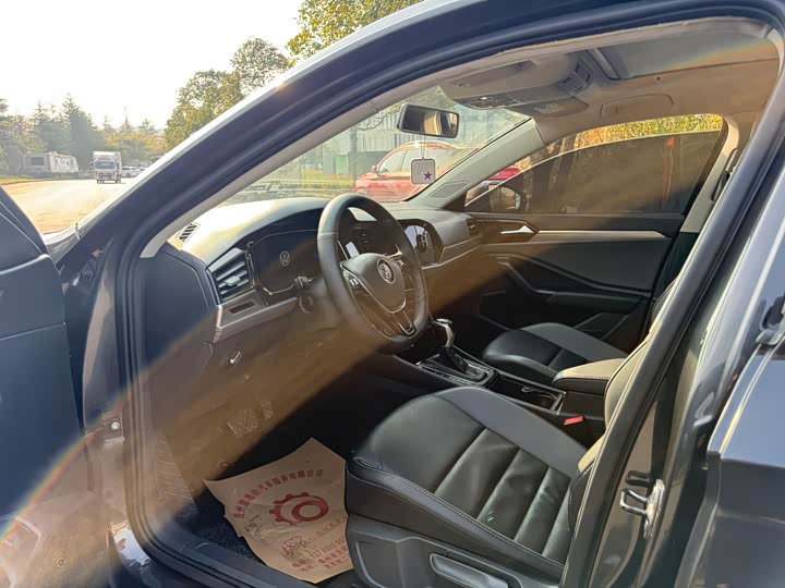 Фото 5 - Volkswagen Sagitar L