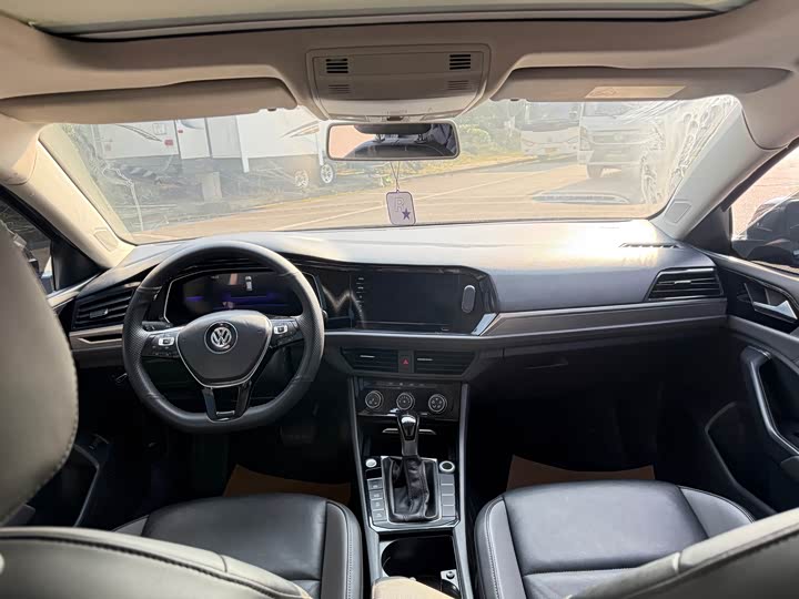 Фото 7 - Volkswagen Sagitar L