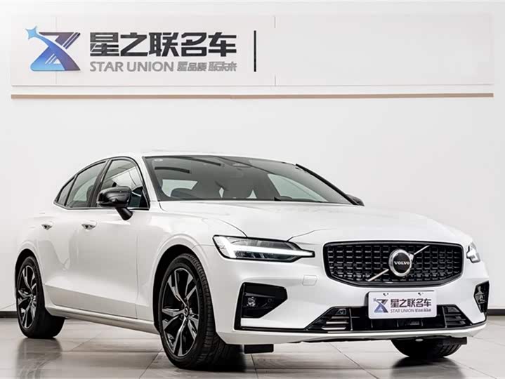 Фото 5 - Volvo S60