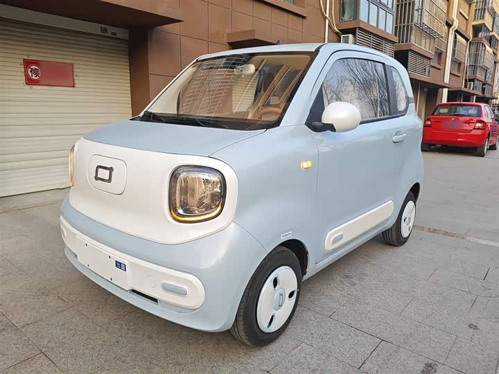 Фото 1 - Bestune Pony