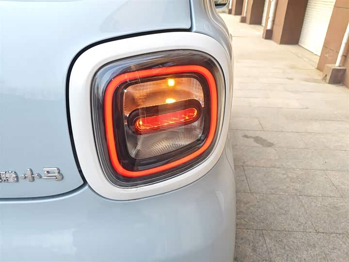 Фото 8 - Bestune Pony