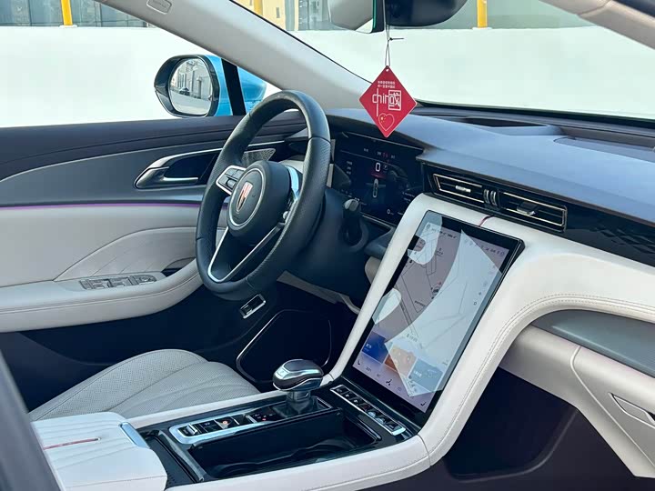 Фото 7 - Hongqi H5