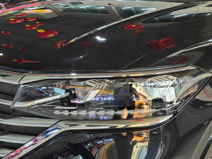 Фото 3 - Volkswagen Viloran